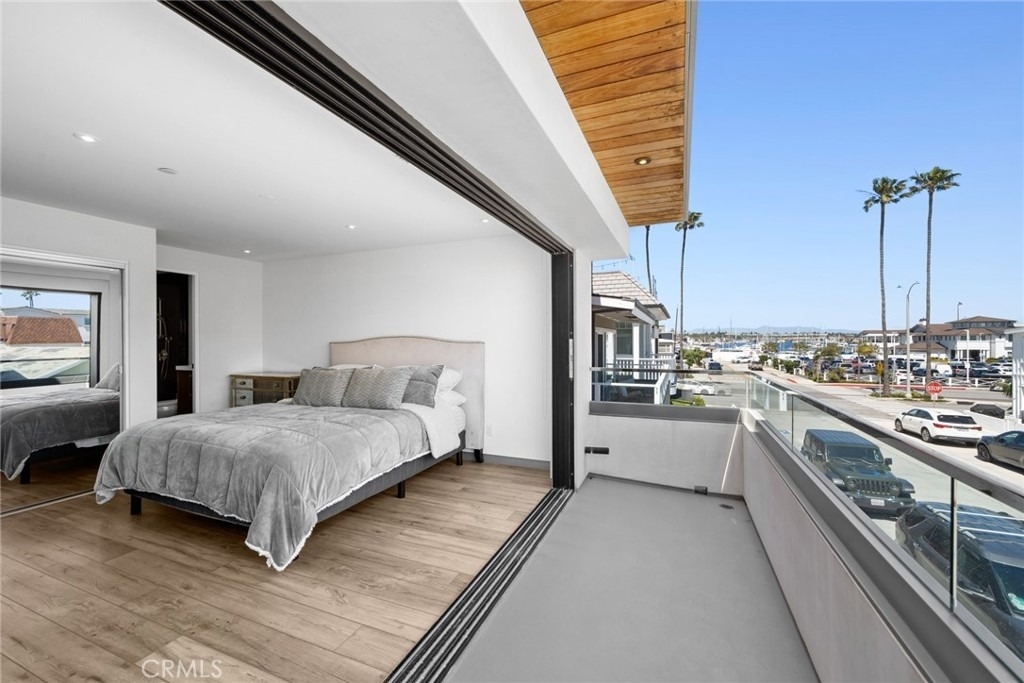 800 W Oceanfront - Photo 23
