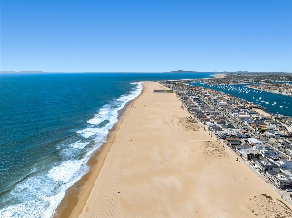 800 W Oceanfront - Photo 32