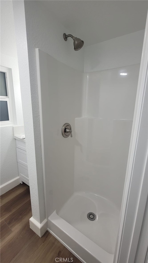324 E Walnut - Photo 1