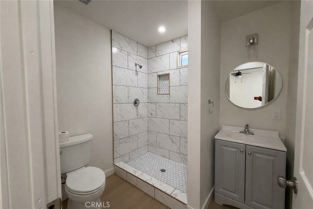 1426 W 83rd - Photo 6