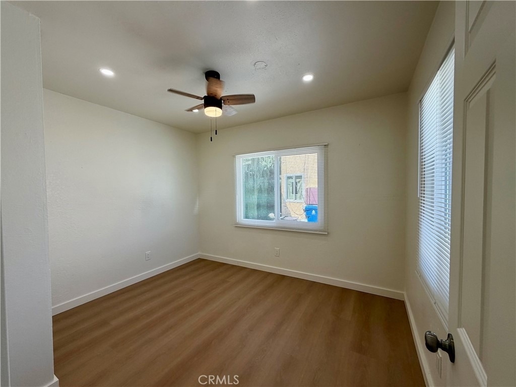 1426 W 83rd - Photo 9