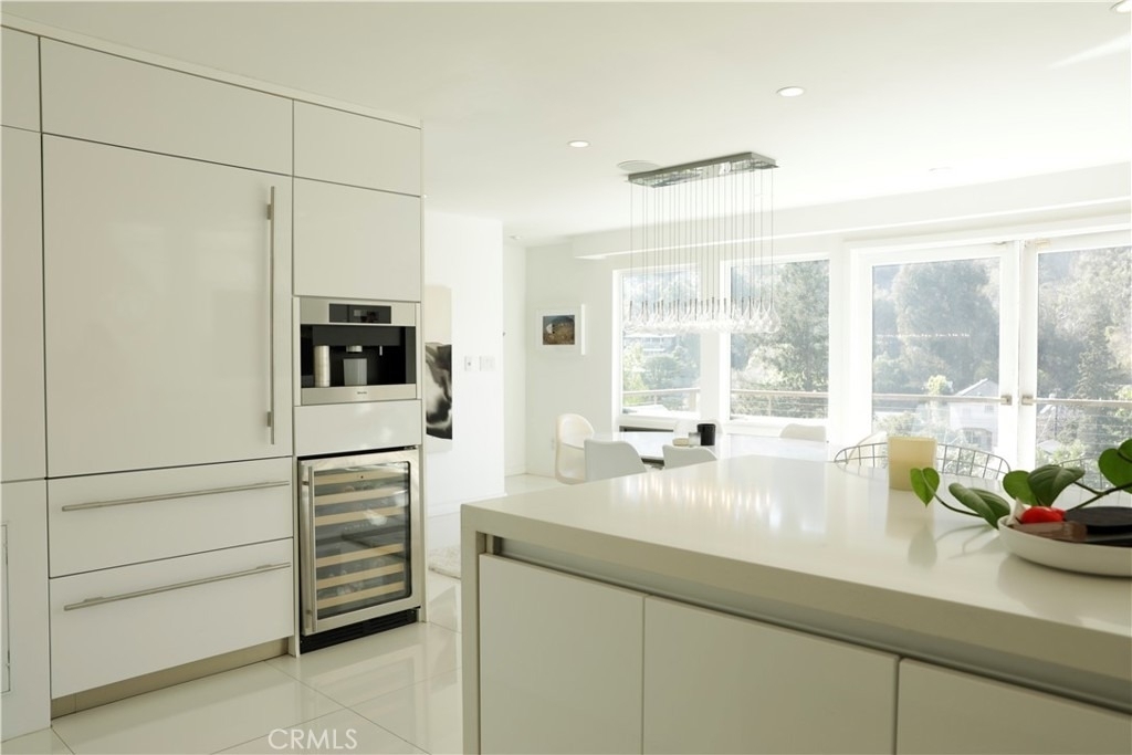 2115 Groveland - Photo 5