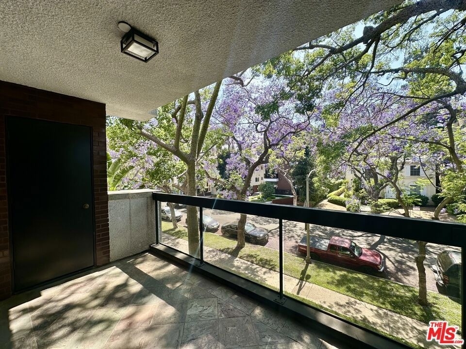 324 N Palm Drive - Photo 35