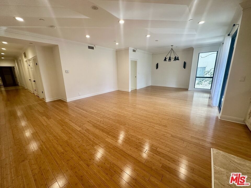 324 N Palm Drive - Photo 52