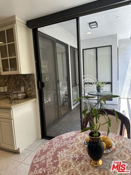 324 N Palm Drive - Photo 31
