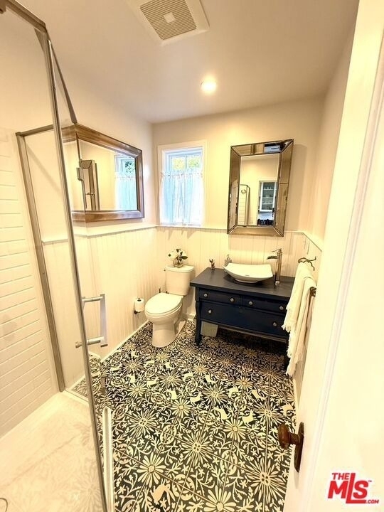370 Main Street - Photo 9