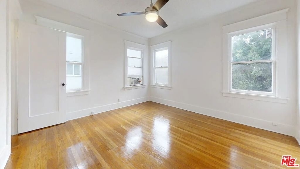 1260 N Flores Street - Photo 7