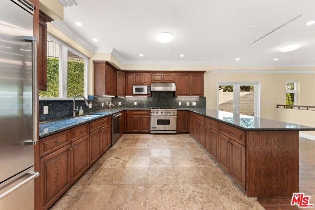 1630 Bridgeport Drive - Photo 12