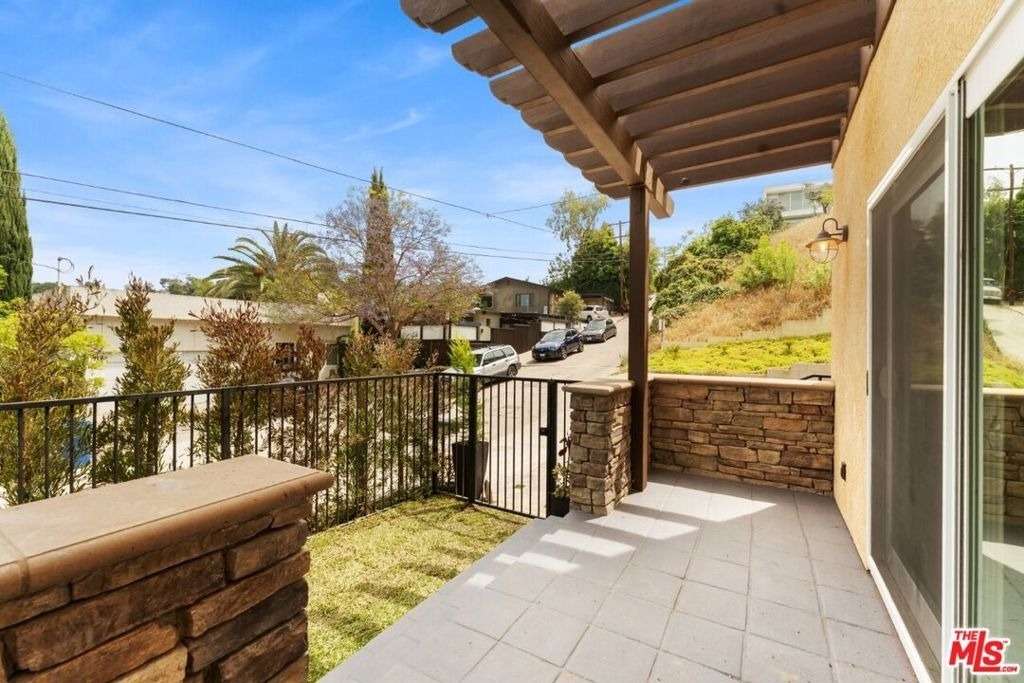 1630 Bridgeport Drive - Photo 44
