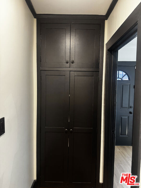 4880 Lexington Avenue - Photo 8