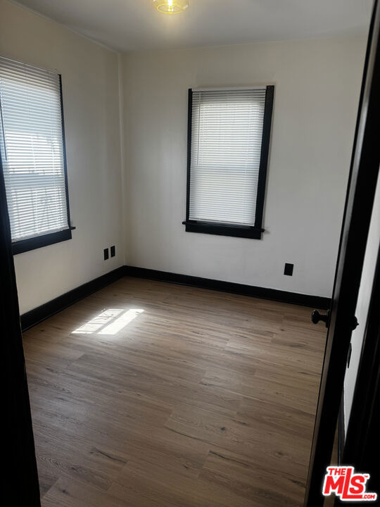 4880 Lexington Avenue - Photo 11