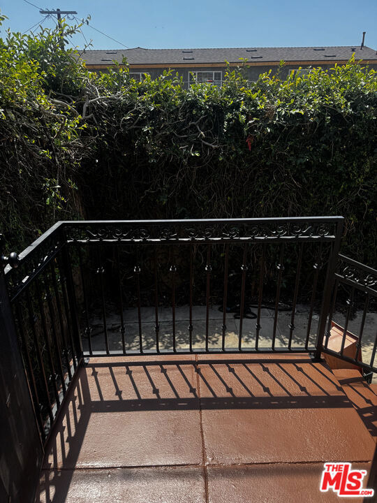4880 Lexington Avenue - Photo 12