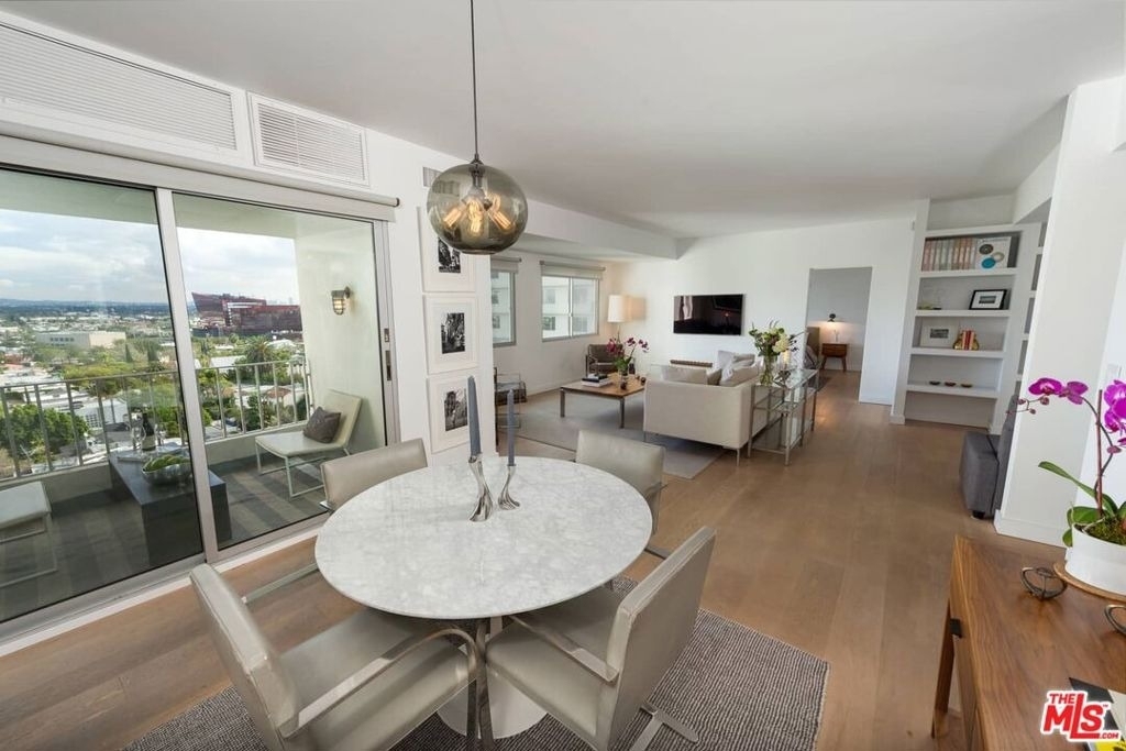 838 N Doheny Drive - Photo 11