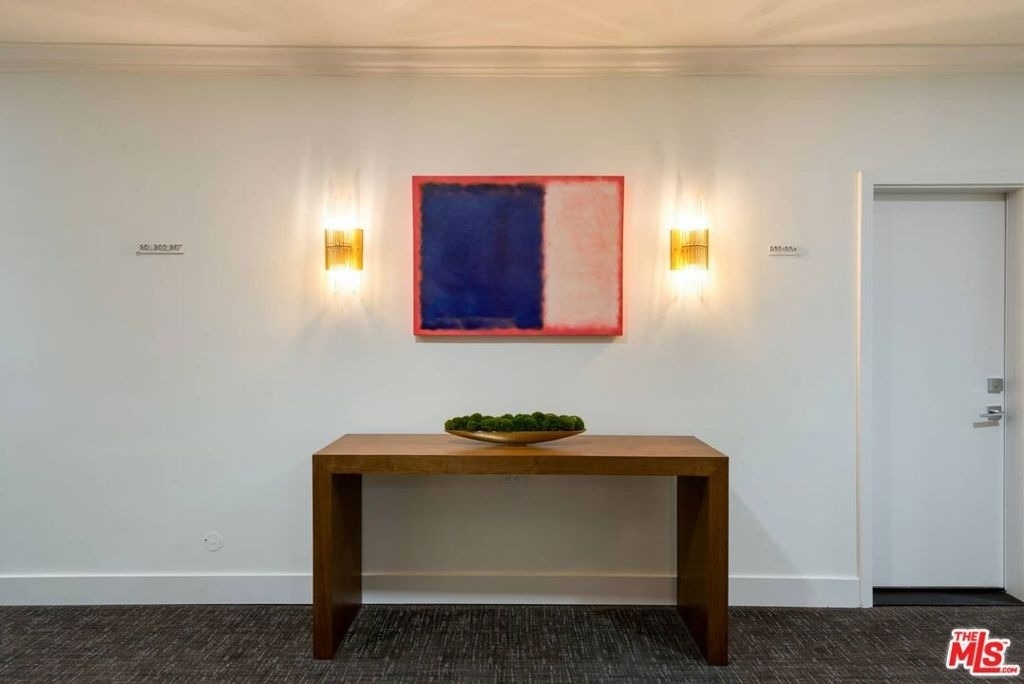 838 N Doheny Drive - Photo 28