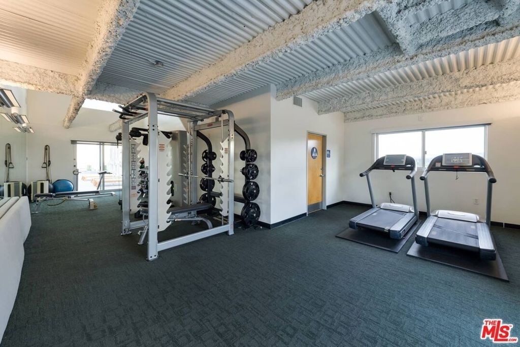 838 N Doheny Drive - Photo 34
