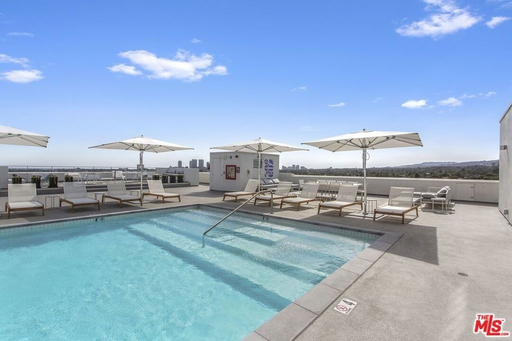 838 N Doheny Drive - Photo 38