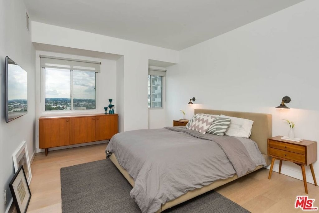 838 N Doheny Drive - Photo 19