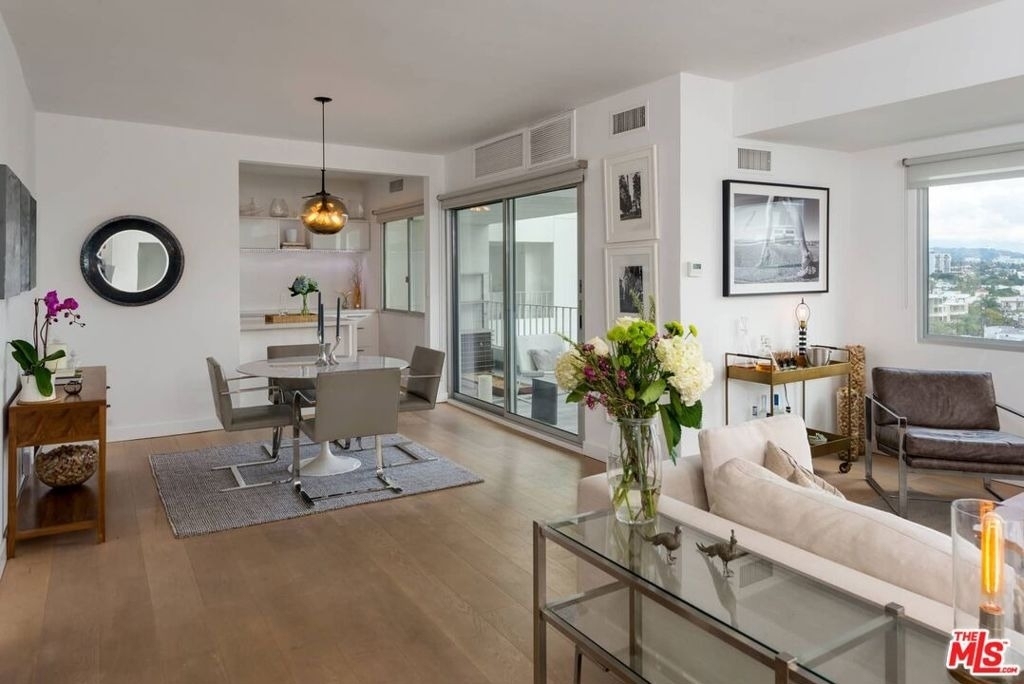 838 N Doheny Drive - Photo 7
