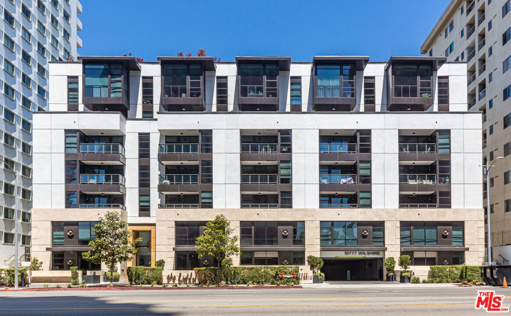 10777 Wilshire Boulevard - Photo 0