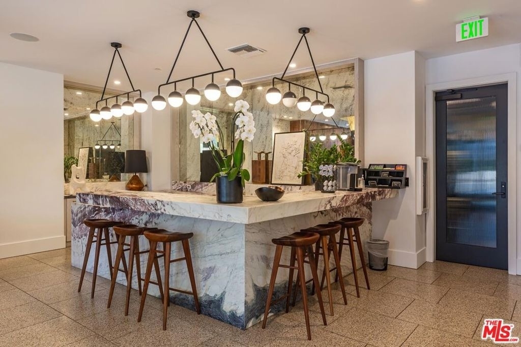 10777 Wilshire Boulevard - Photo 29