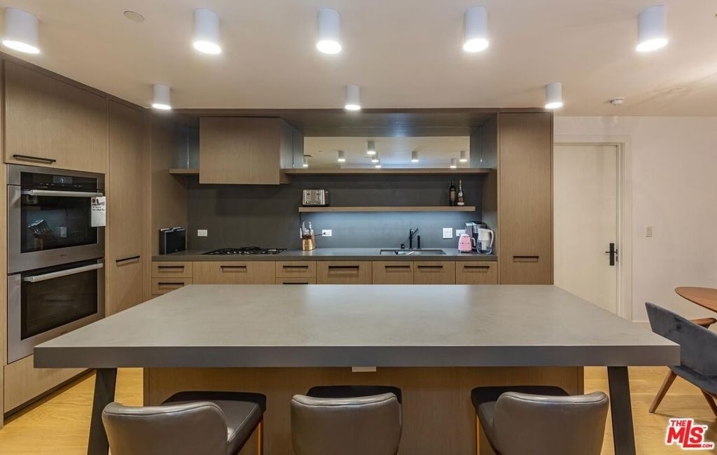 10777 Wilshire Boulevard - Photo 5