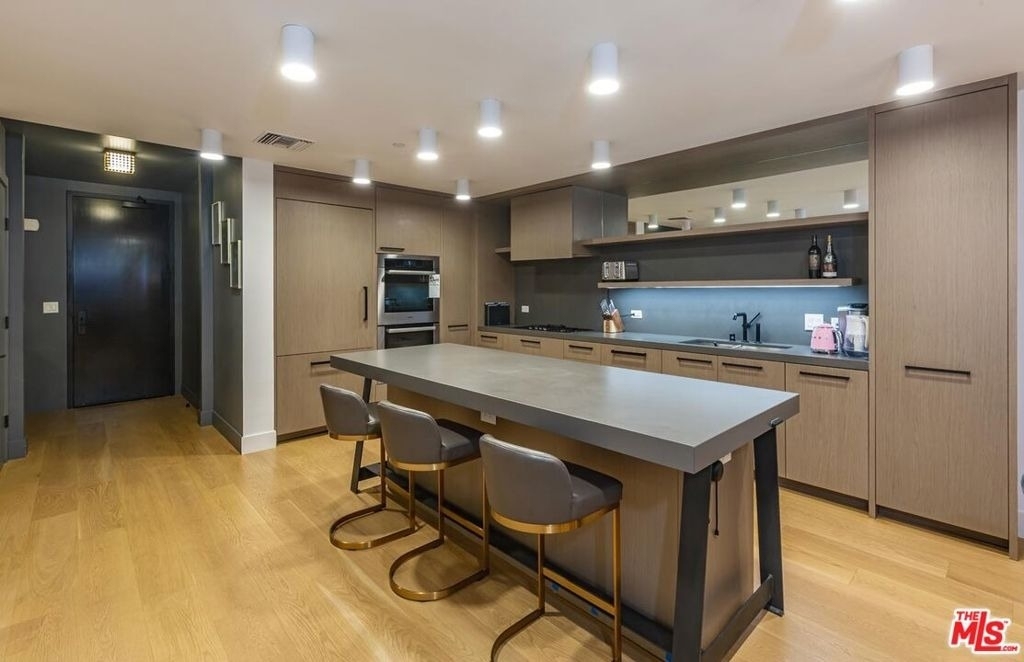 10777 Wilshire Boulevard - Photo 4