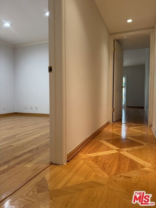 5412 Hazeltine Avenue - Photo 10