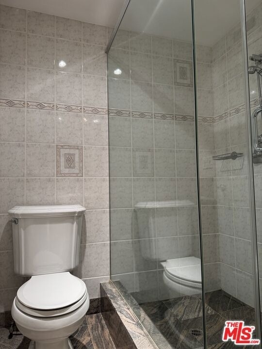 5412 Hazeltine Avenue - Photo 7