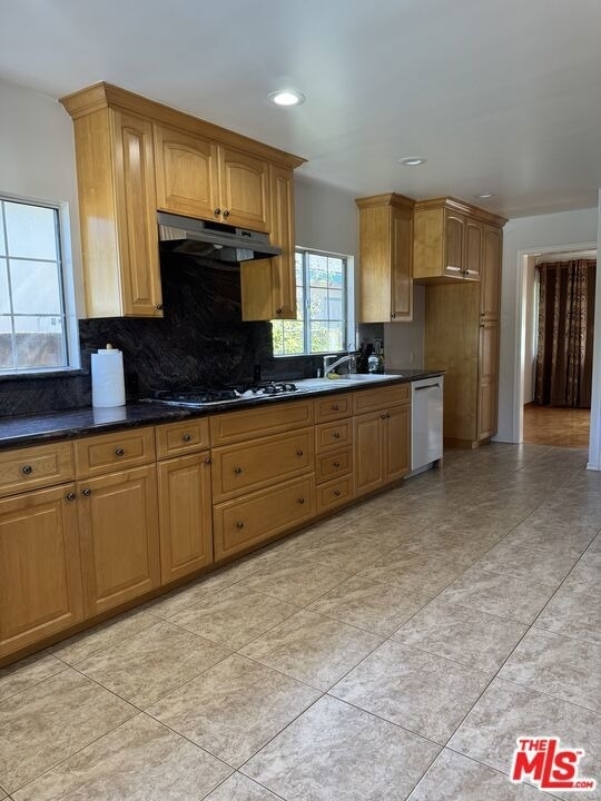 5412 Hazeltine Avenue - Photo 23