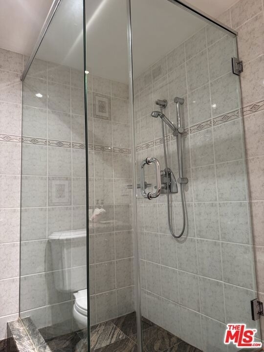 5412 Hazeltine Avenue - Photo 6