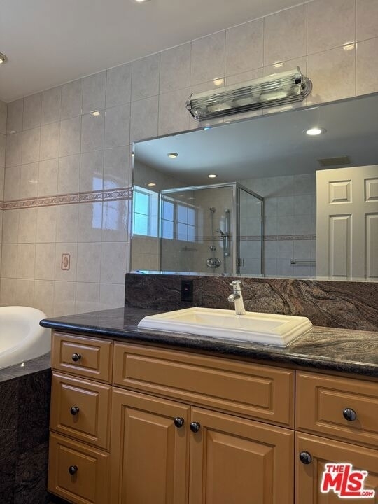 5412 Hazeltine Avenue - Photo 3