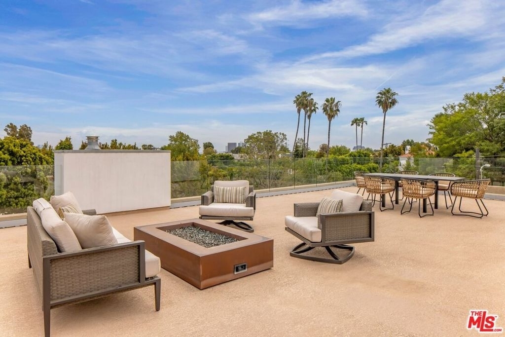 12443 W Sunset Boulevard - Photo 31