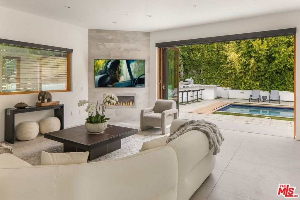 12443 W Sunset Boulevard - Photo 6