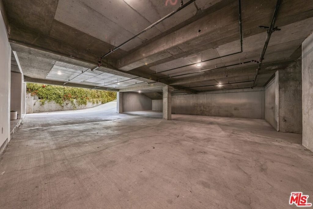 12443 W Sunset Boulevard - Photo 36