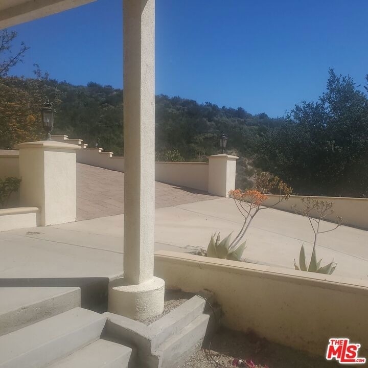 42100 Parado Del Sol Drive - Photo 3