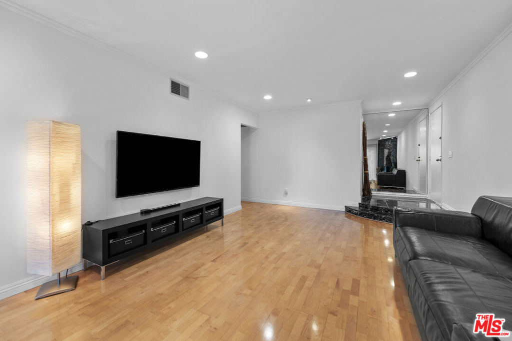 1515 S Beverly Drive - Photo 2
