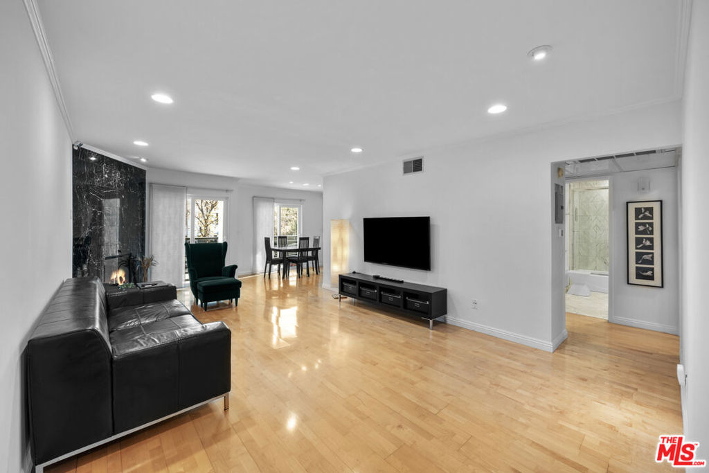 1515 S Beverly Drive - Photo 0