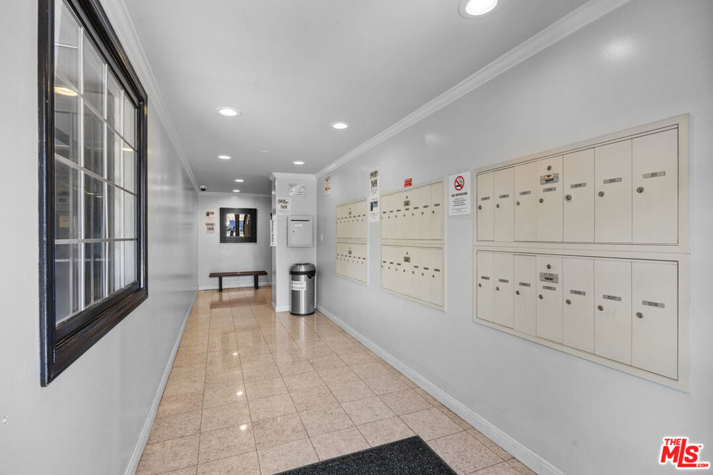 1515 S Beverly Drive - Photo 32