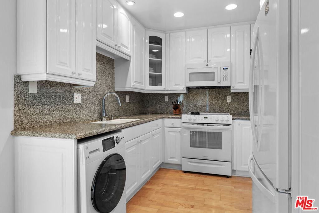 1515 S Beverly Drive - Photo 7