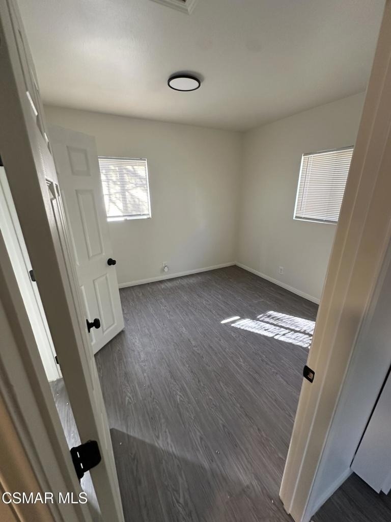 14638 Calvert Street - Photo 2
