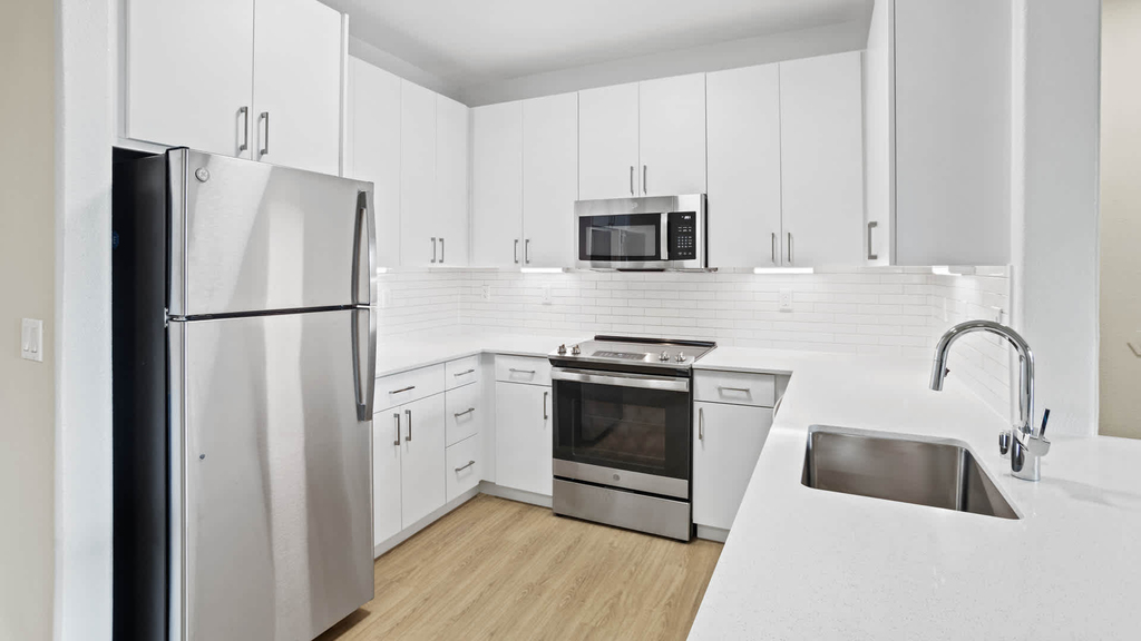 1650 Hope Dr. - Photo 4