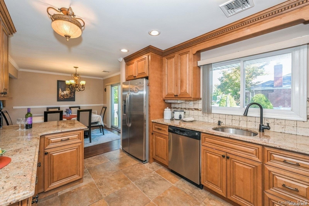 41 Eaton Road - Photo 6