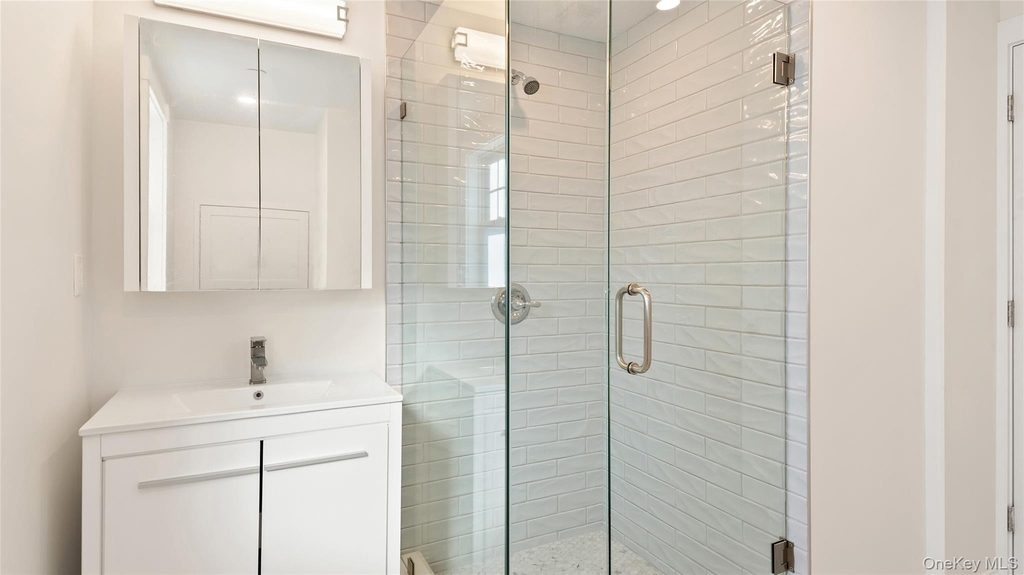 33 Devoe Street - Photo 13