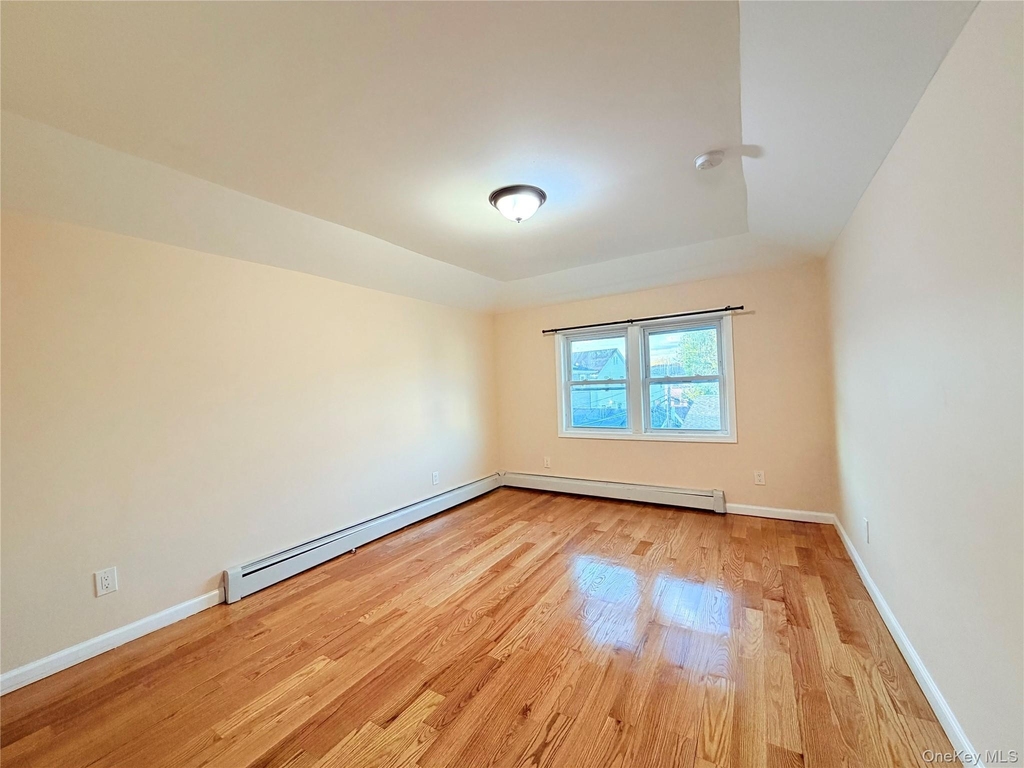 239-13 86th Avenue - Photo 17