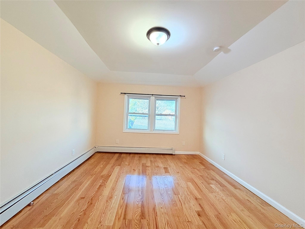 239-13 86th Avenue - Photo 12