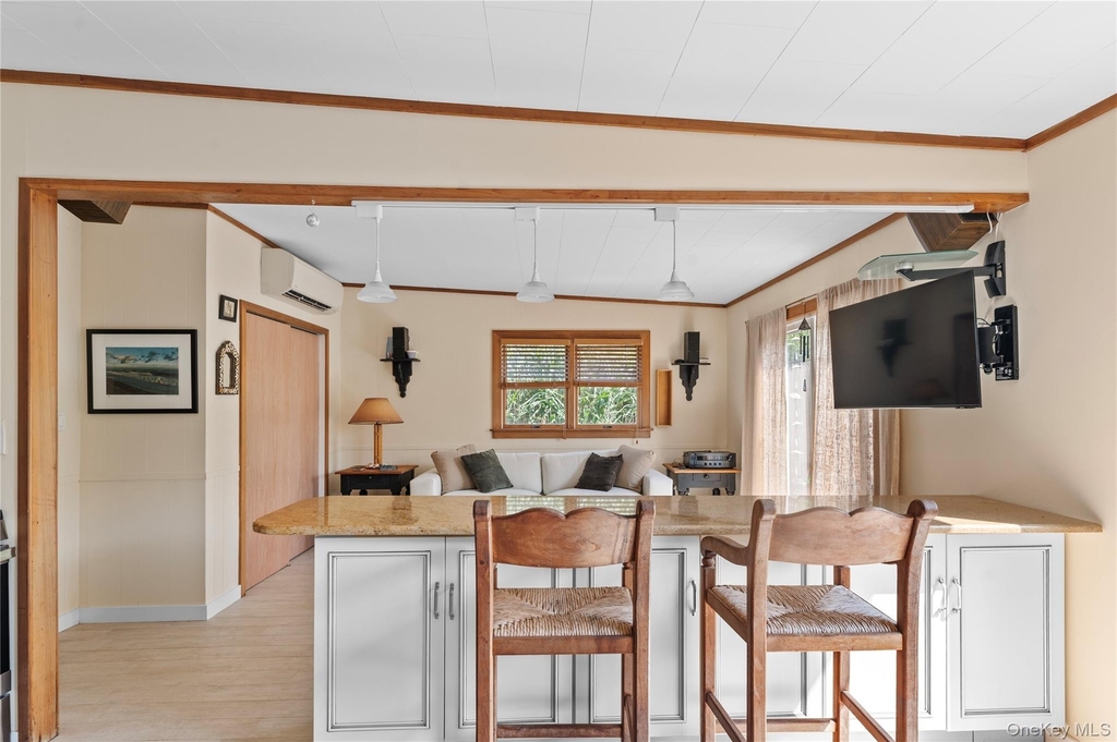 453 Dehnhoff Walk - Photo 3