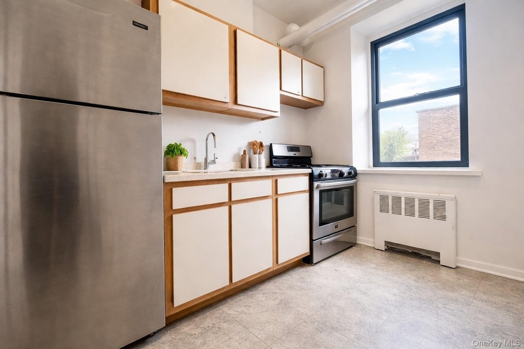 10 Franklin Avenue - Photo 2