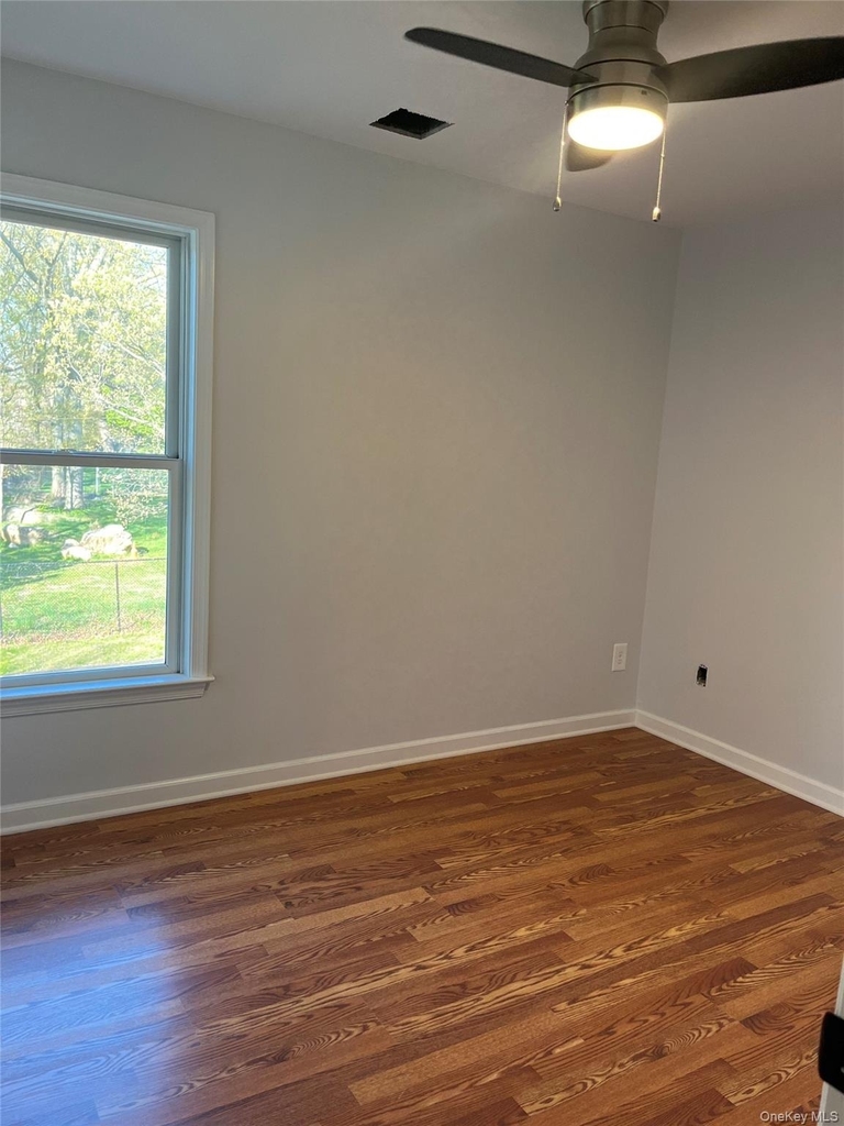 8 Marion Avenue - Photo 14
