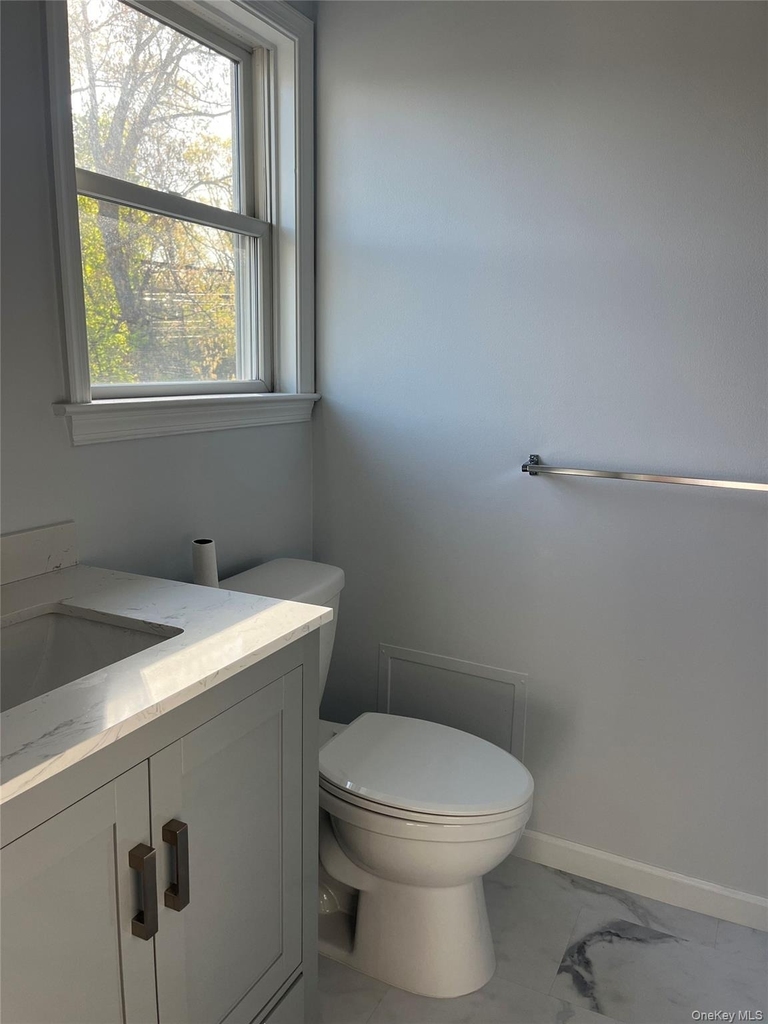 8 Marion Avenue - Photo 16