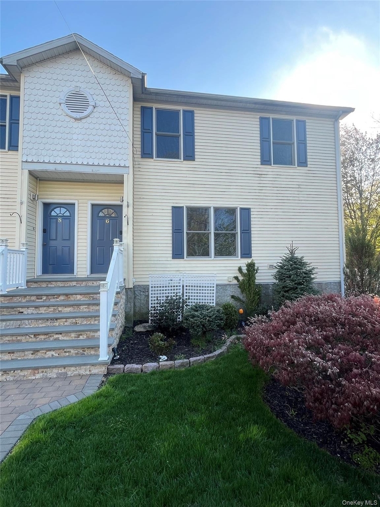 8 Marion Avenue - Photo 0